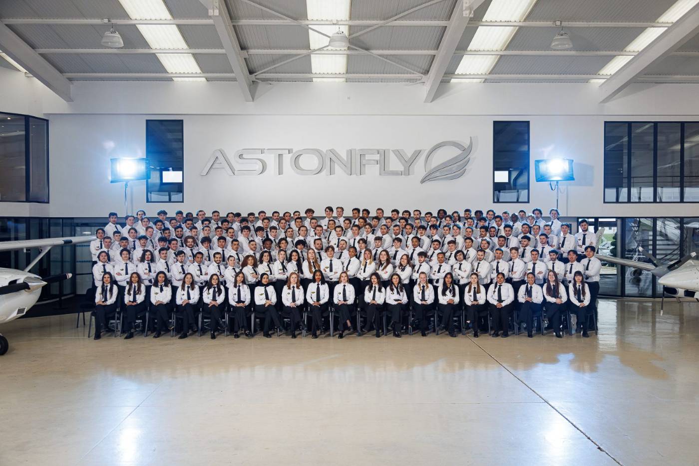 Instructeur Astonfly présentant les prérequis pour devenir pilote de ligne